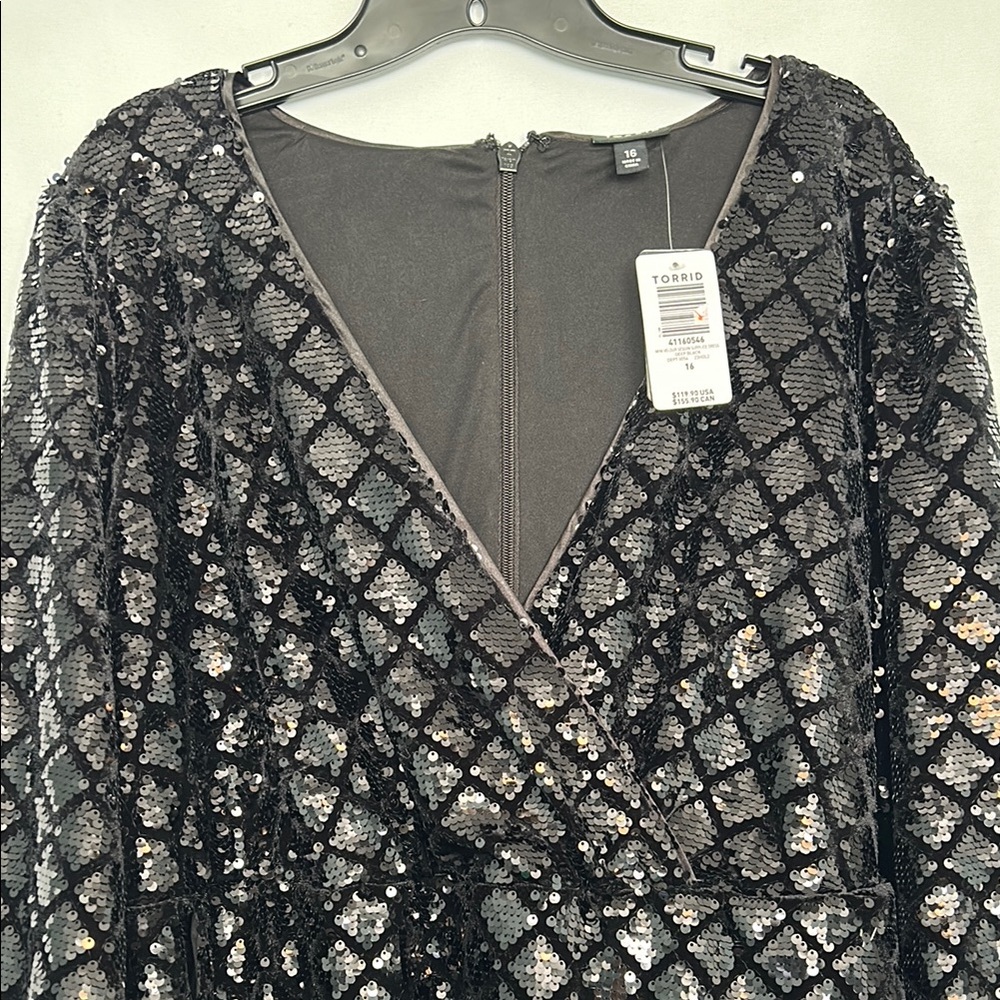 Torrid Black Sequin Mini Dress Long Sleeve‎ V-Neck Sheath - Picture 6 of 11